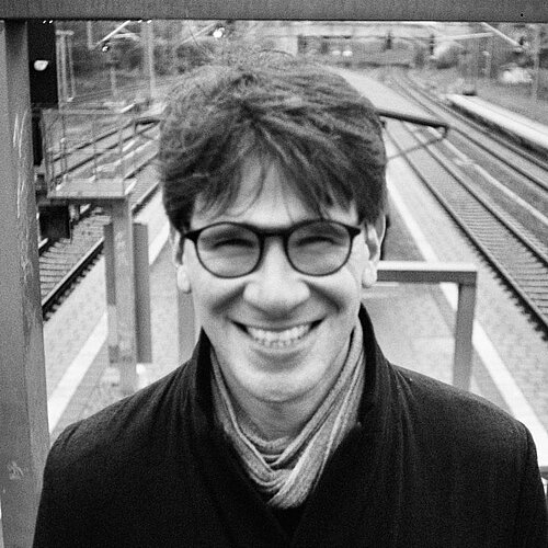 Dr. Jakob Hartl Dr. Jakob Hartl