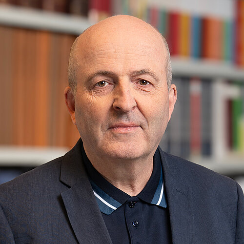 Prof. Dr. Berthold Vogel Prof. Dr. Berthold Vogel