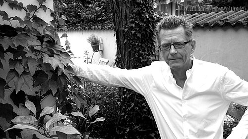 Prof. Dr. Albrecht Koschorke Profile photo of Prof. Dr. Albrecht Koschorke